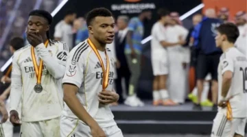 انتقاد لاذع.. لابورتا يطالب مبابي باحترام الخصوم في كرة القدم